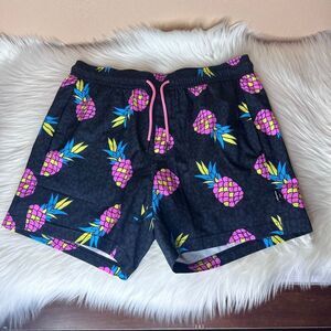 Maamgic Hybrid Shorts Black W/ Pink Pineapples Size Medium